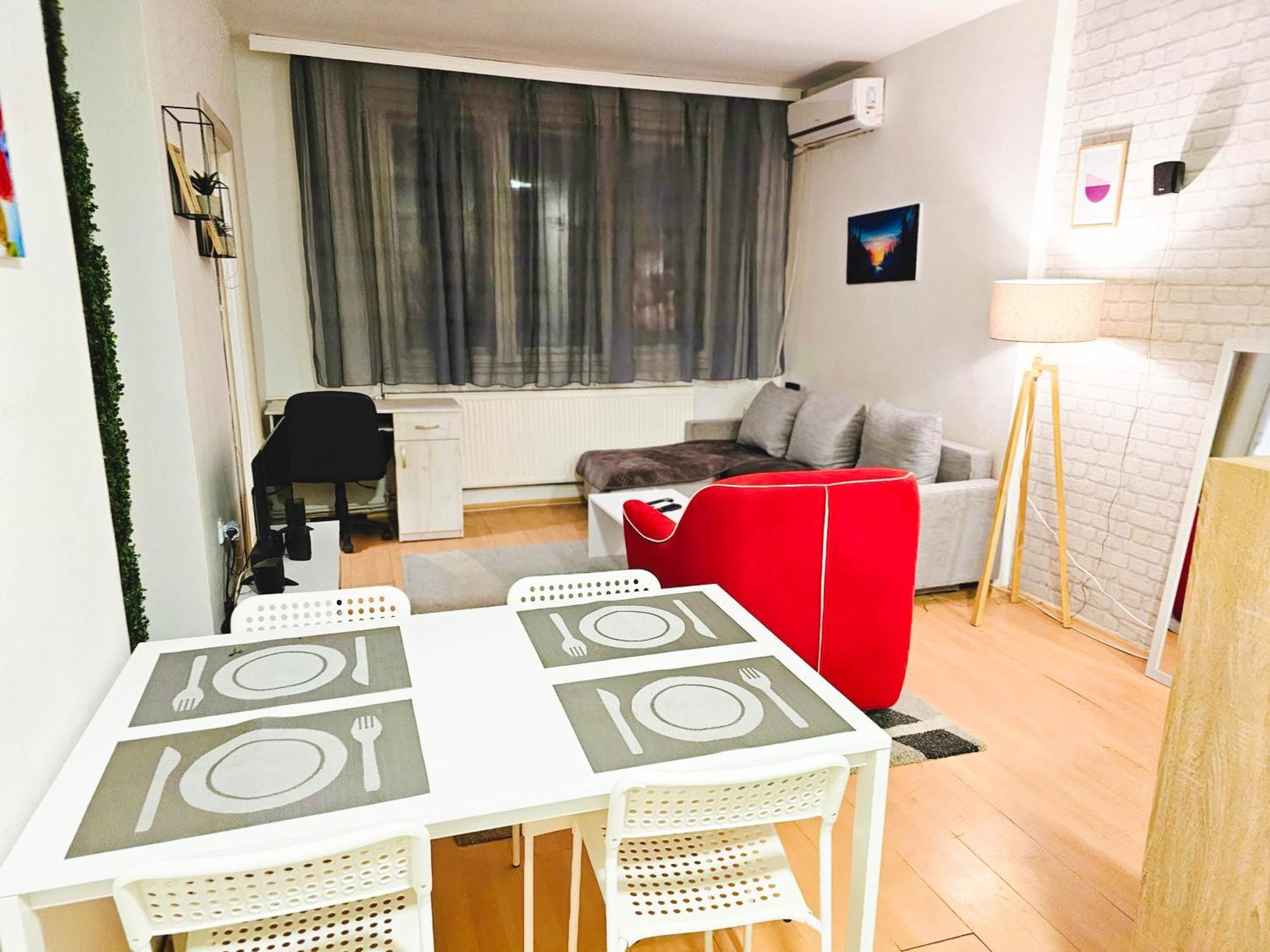 Rooftop Apartment At Mainsquare Skopje Eksteriør bilde